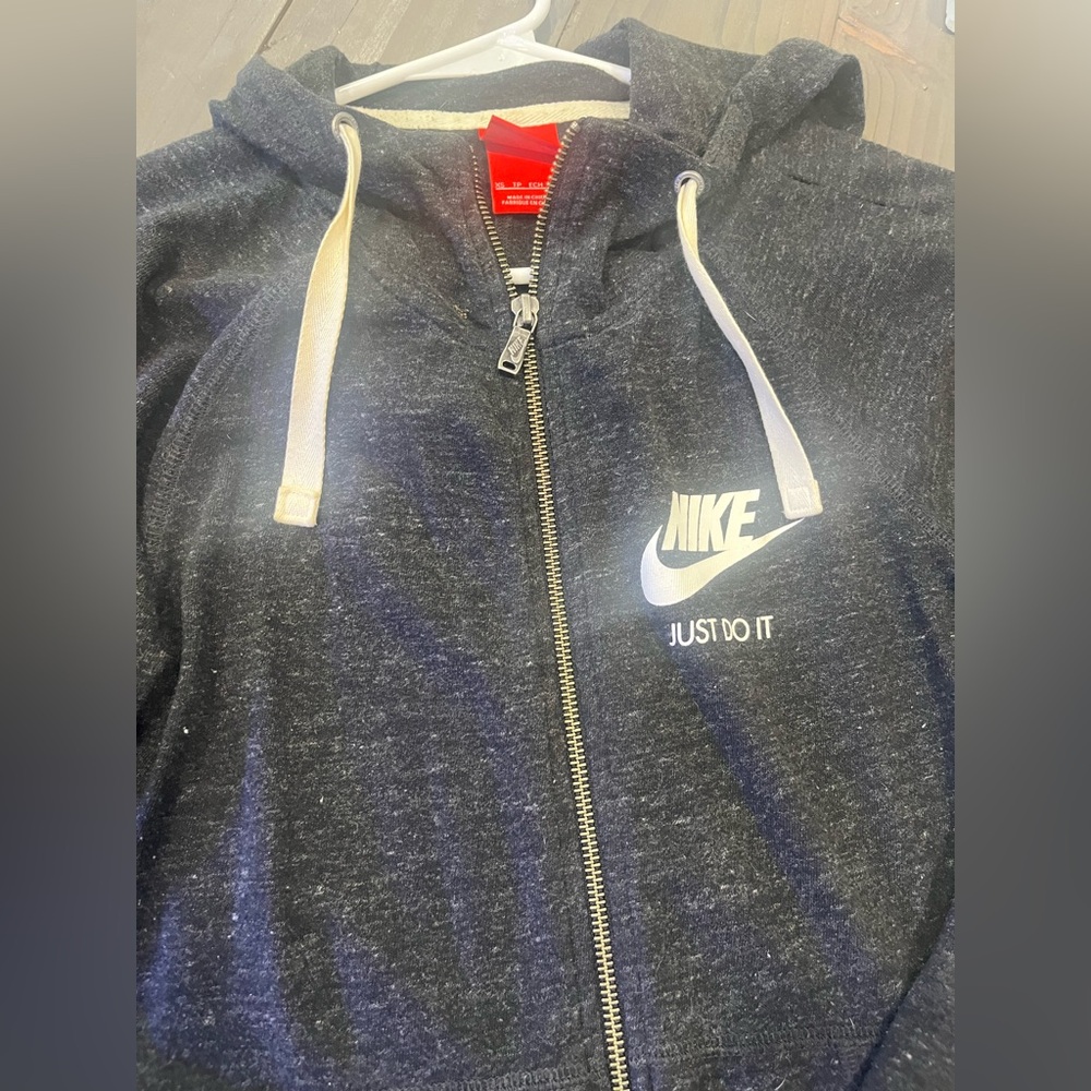 Nike Dark Gray Heathered Zip-Up Hoodie with White Logo